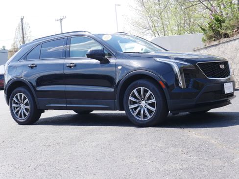 Certified 2019 Cadillac XT4 Sport w/ Cold Weather Package AWD/4WD image 9