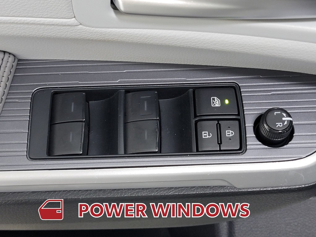 Used 2025 Toyota Sienna XLE w/ XLE Plus Package AWD/4WD image 27