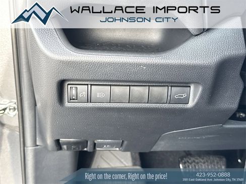 Used 2021 Toyota RAV4 XLE w/ Convenience Package image 35