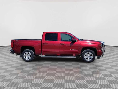 Used 2018 Chevrolet Silverado 1500 LT w/ All Star Edition AWD/4WD image 9