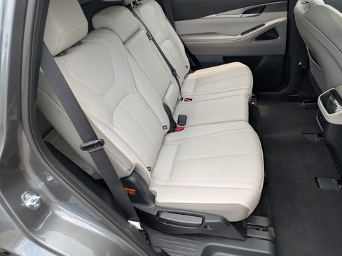 Used 2026 INFINITI QX60 Luxe w/ Cargo Package FWD image 21