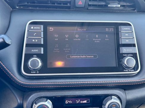 Used 2018 Nissan Kicks SR image 7