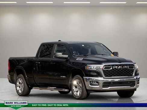 Used 2025 RAM 1500 Big Horn AWD/4WD image 2