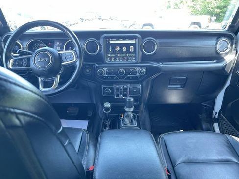 Used 2021 Jeep Wrangler Unlimited Sahara w/ Cold Weather Group AWD/4WD image 20