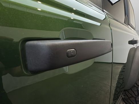 Used 2022 Ford Bronco Black Diamond image 29