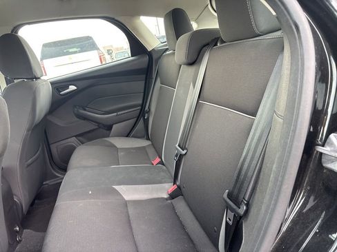 Used 2014 Ford Focus SE image 9