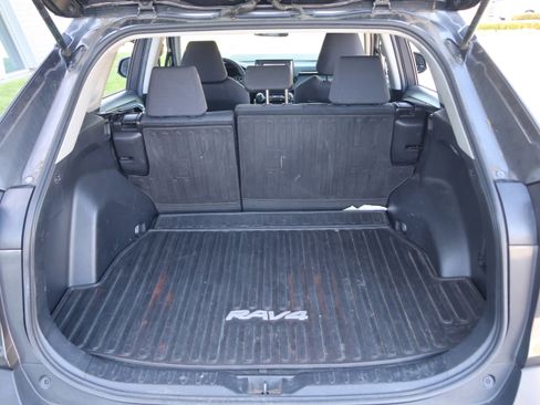 Used 2020 Toyota RAV4 XLE w/ All Weather Liner Package image 34