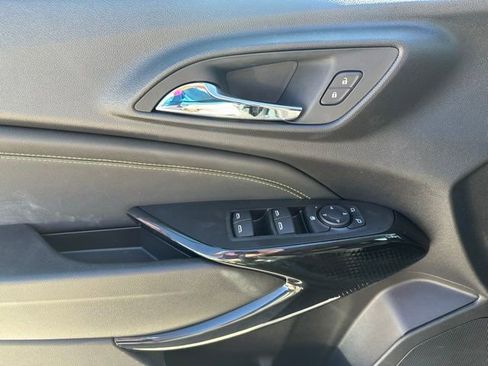 New 2026 Chevrolet Trax LT w/ Driver Confidence Package FWD image 3