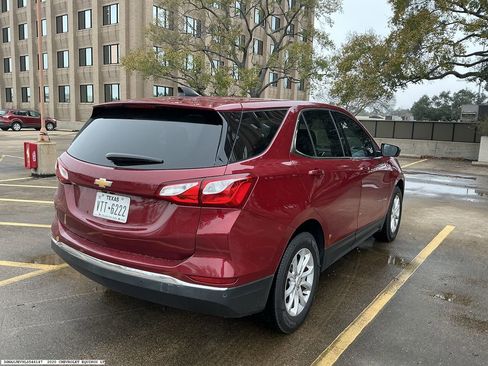 Used 2020 Chevrolet Equinox LT w/ Driver Convenience Package image 5