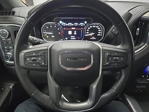 Used 2021 GMC Sierra 1500 Denali AWD/4WD image 18