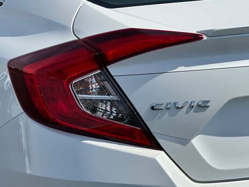 Used 2018 Honda Civic EX-L image 30