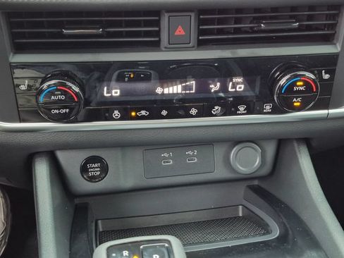 Used 2026 Nissan Rogue Dark Armor FWD image 33