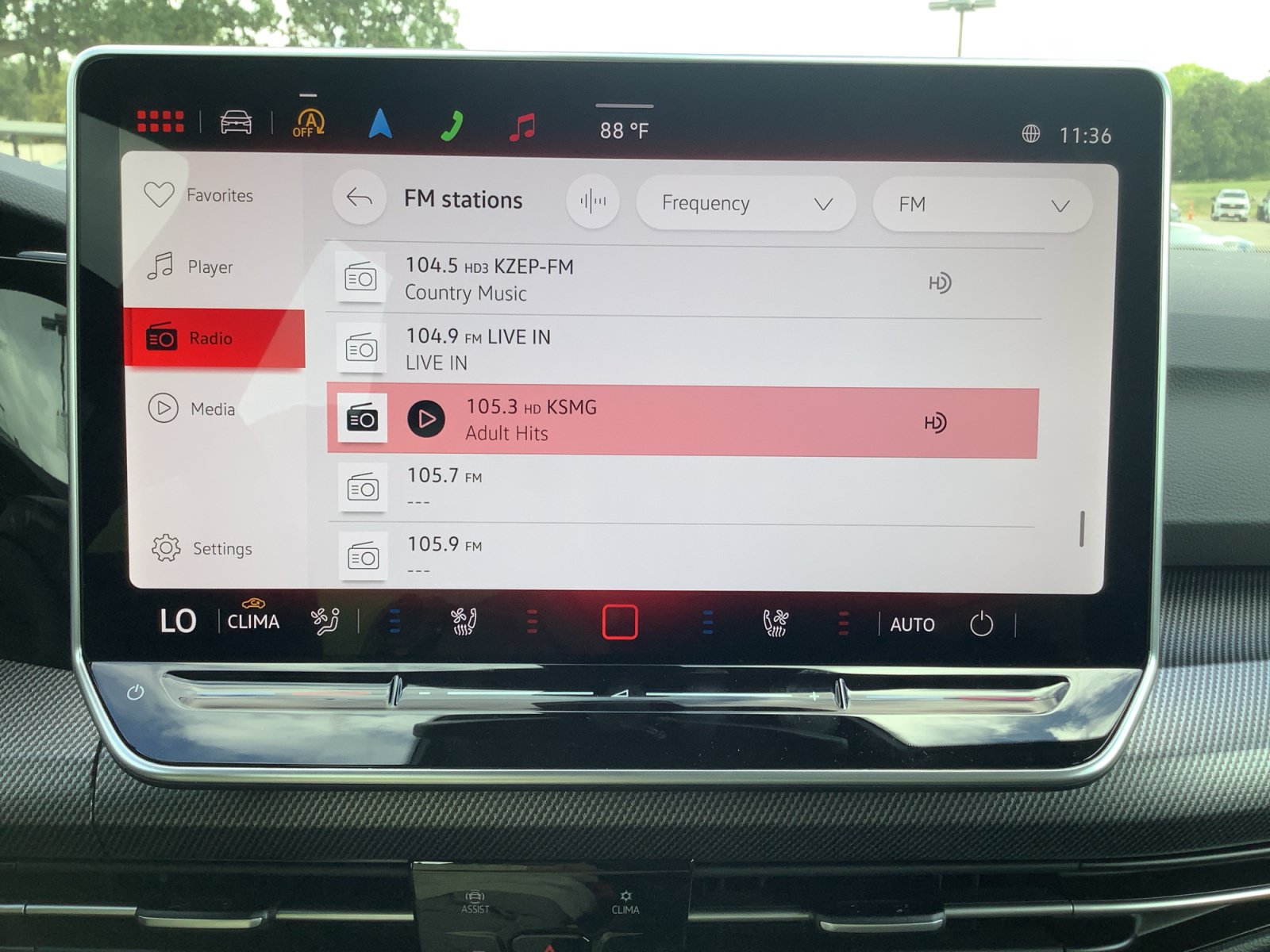 New 2026 Volkswagen GTI SE FWD image 17