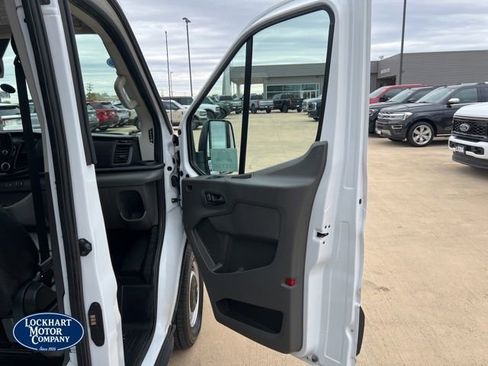 Used 2023 Ford Transit 250 148 High Roof Extended image 20