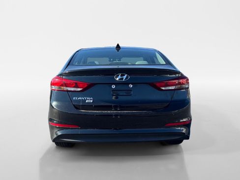 Used 2017 Hyundai Elantra SE image 8