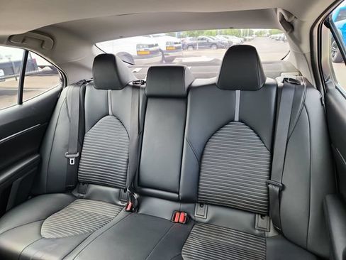 Used 2018 Toyota Camry SE w/ Moonroof Package FWD image 29