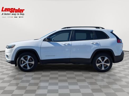 Used 2022 Jeep Cherokee Limited image 2