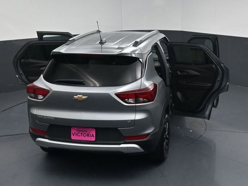 Used 2025 Chevrolet TrailBlazer LT FWD image 21