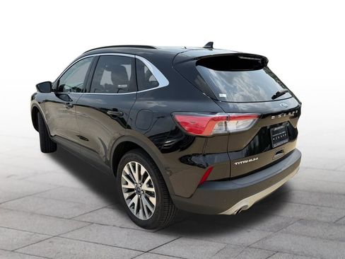 Used 2022 Ford Escape Titanium image 5