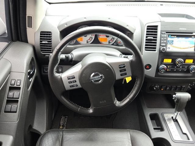 Used 2018 Nissan Frontier PRO-4X w/ Pro-4x Luxury Package AWD/4WD image 2