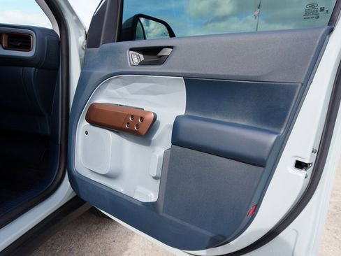 Certified 2023 Ford Maverick Lariat w/ Lariat Luxury Package image 24