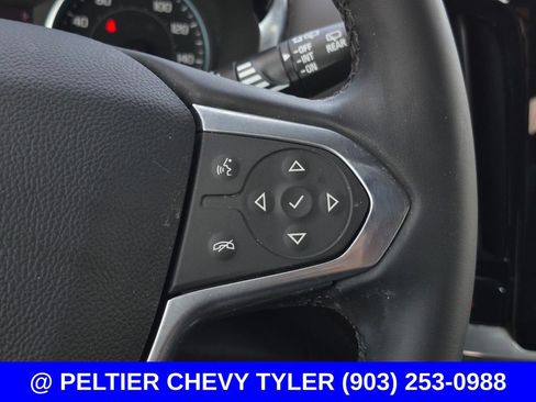 Used 2023 Chevrolet Traverse LT FWD image 21