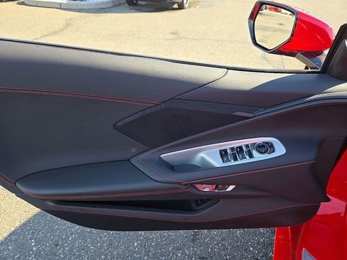 Used 2024 Chevrolet Corvette Stingray Convertible w/ Battery Protection Package image 12