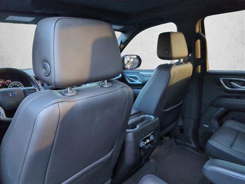 Used 2021 Chevrolet Tahoe Z71 w/ Z71 Signature Package image 17