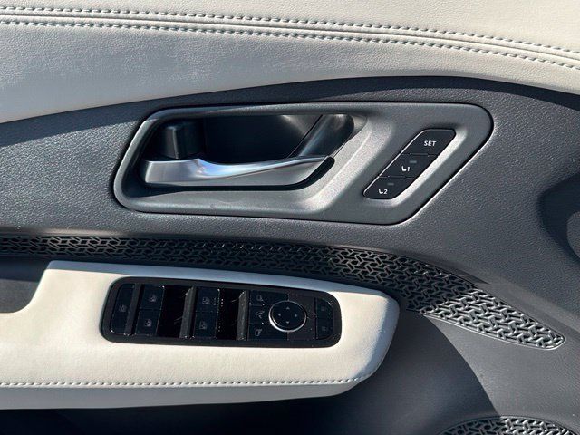 Certified 2024 Nissan Ariya AWD image 19