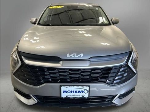Used 2023 Kia Sportage LX AWD/4WD image 9