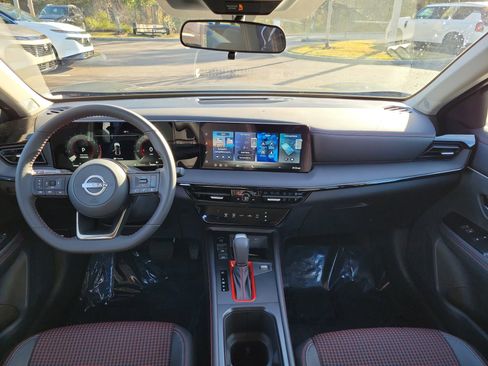 New 2026 Nissan Kicks SR FWD image 10