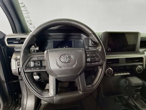 Certified 2026 Toyota Tacoma SR5 AWD/4WD image 12