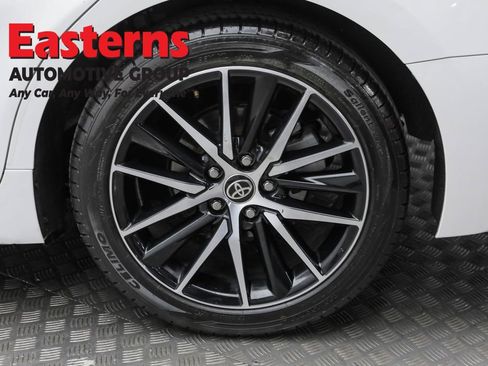 Used 2024 Toyota Camry SE image 8