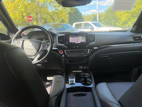Used 2023 Honda Ridgeline Black Edition image 5