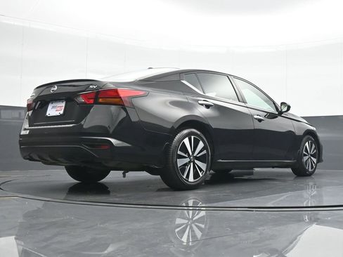 Used 2022 Nissan Altima 2.5 SV image 21