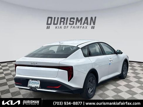 New 2025 Kia K4 LX image 5