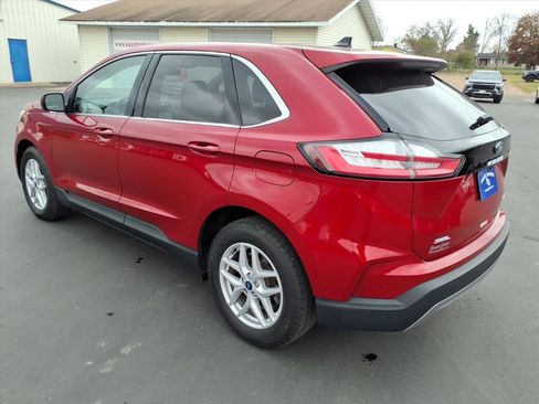 Certified 2022 Ford Edge SEL w/ Convenience Package image 3