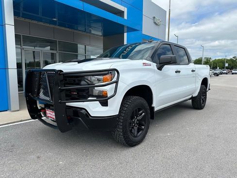 Used 2026 Chevrolet Silverado 1500 Custom Trail Boss AWD/4WD image 1