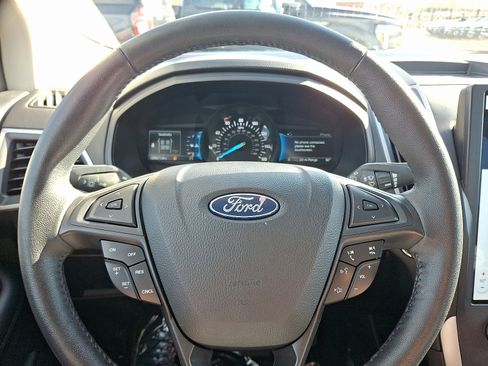 Certified 2022 Ford Edge SEL w/ Sport Appearance Package image 19