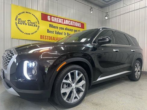 Used 2022 Hyundai Palisade SEL w/ 8P Bench Seat Package FWD image 1