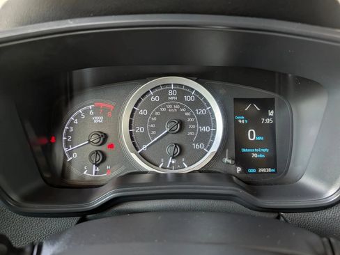 Used 2021 Toyota Corolla LE FWD image 1