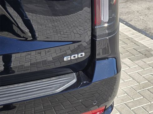 Used 2024 Cadillac Escalade Sport image 5