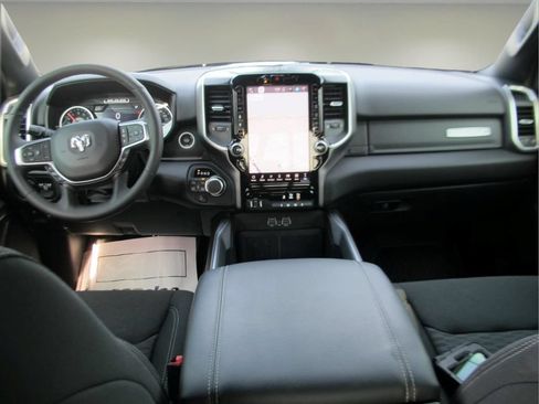 Used 2025 RAM 1500 Big Horn AWD/4WD image 22
