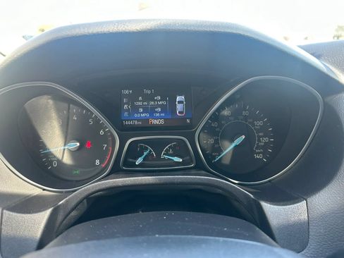 Used 2016 Ford Focus SE w/ Equipment Group 201A FWD image 25