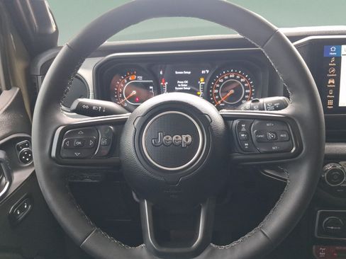 Used 2025 Jeep Wrangler Unlimited Sport AWD/4WD image 19