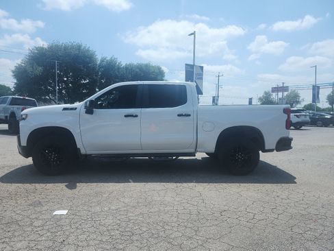 Used 2021 Chevrolet Silverado 1500 LT Trail Boss w/ Convenience Package II AWD/4WD image 6