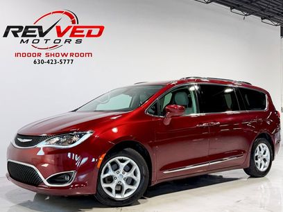Used 2018 Chrysler Pacifica Touring-L Plus w/ Tire & Wheel Group