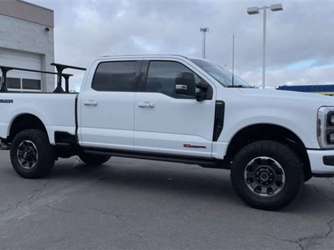 Used 2024 Ford F350 Lariat w/ Lariat Ultimate Package image 3