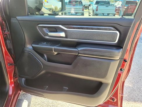 Used 2021 RAM 1500 Lone Star image 9