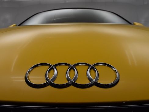 Used 2017 Audi R8 V10 w/ Carbon Exterior Package AWD/4WD image 14